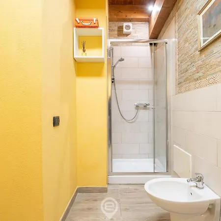 Manoel Apartman *